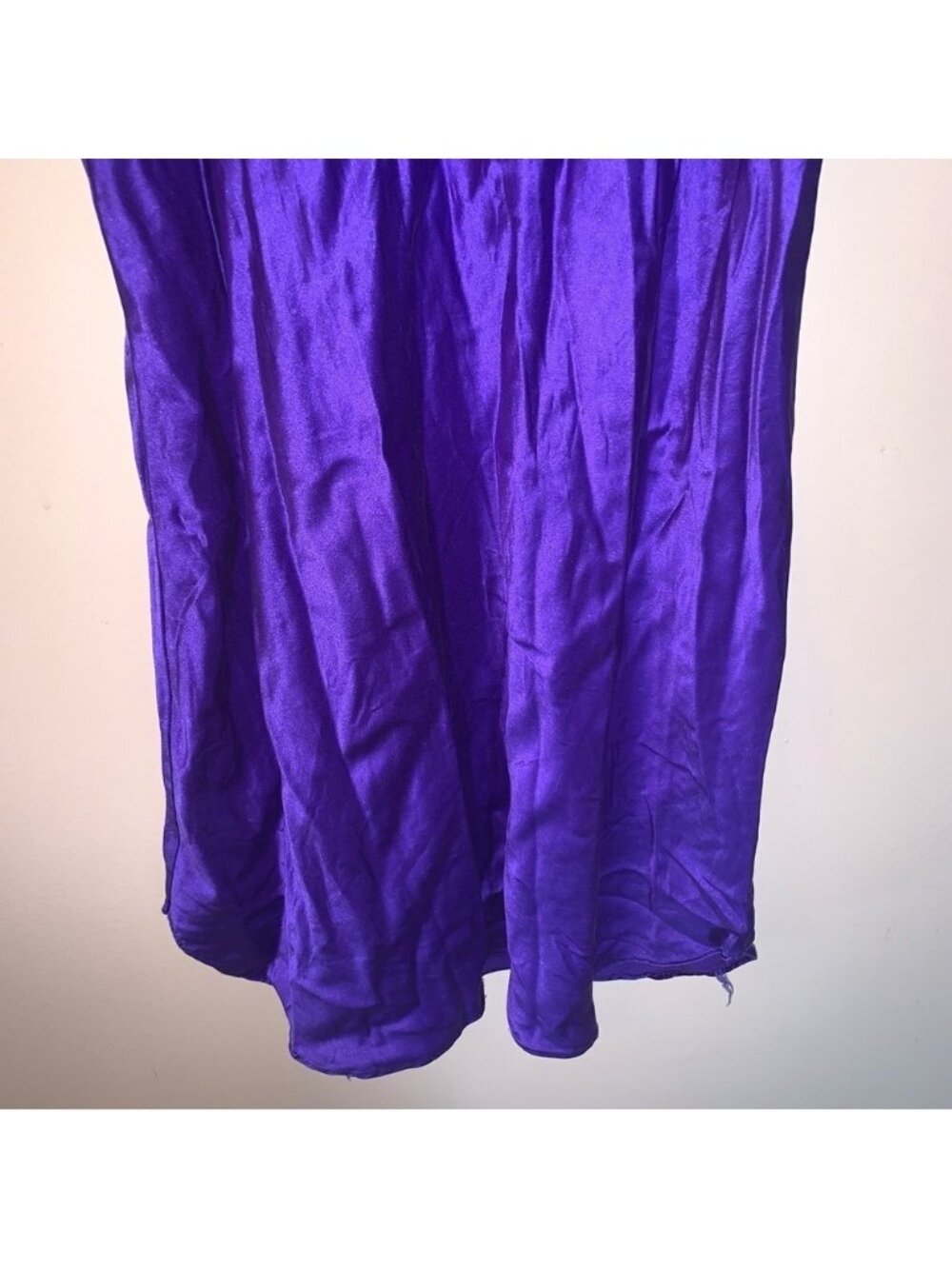 Vintage Purple Chemise 100% Silk - Picture 4 of 9